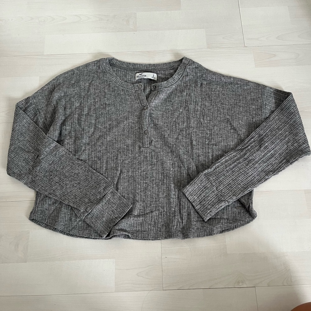 Hollister Cozy Ribbed Boyfriend Henley Grey Long Sleeve